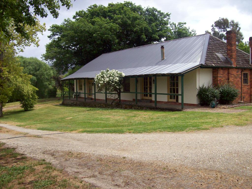 Colonial Inn Guest Rooms Yackandandah Экстерьер фото