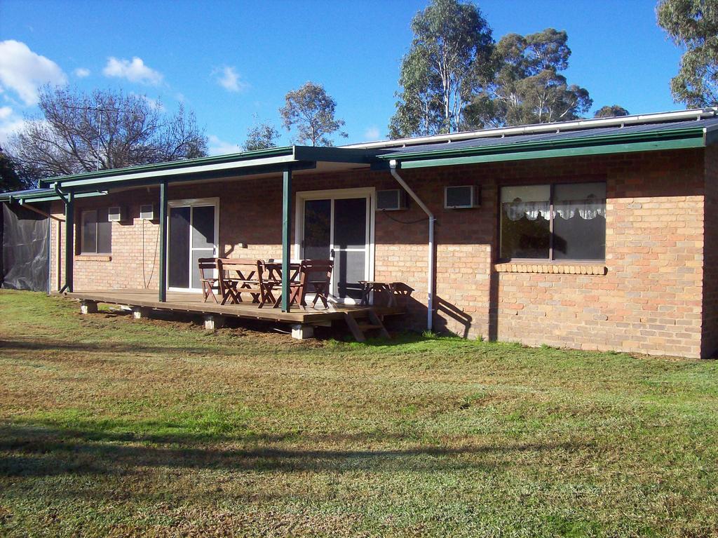 Colonial Inn Guest Rooms Yackandandah Экстерьер фото